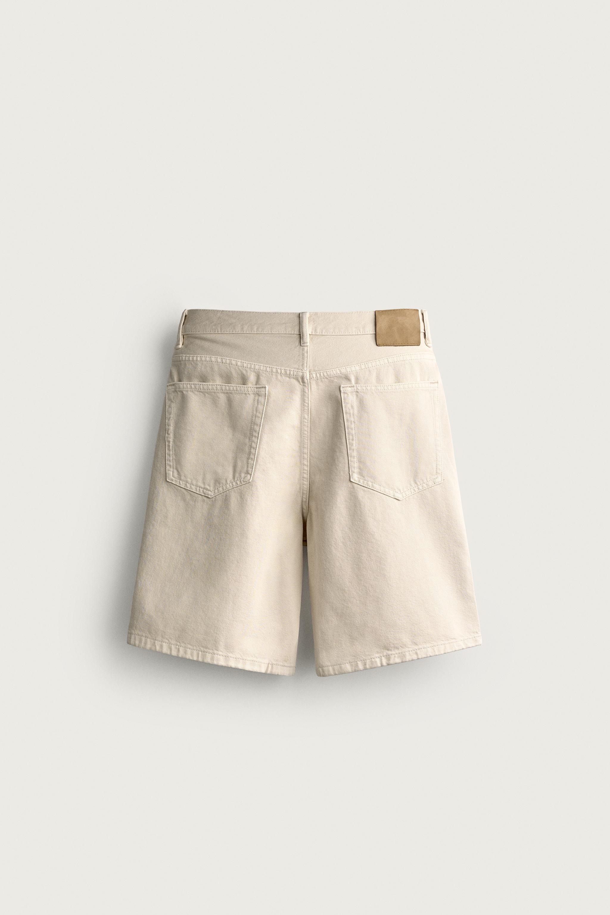 BERMUDA EN JEAN COUPE DROITE